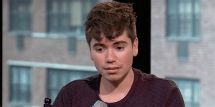 Understanding Noah Galvin's Journey: The Transgender Narrative