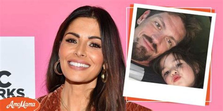 Violet Moon Howey Is Sarah Shahi's Daughter with Steve Howey —Facts