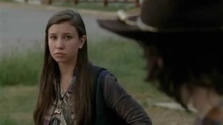 Walking Dead saison 6 Enid vatelle sauver Glenn ? Terrafemina