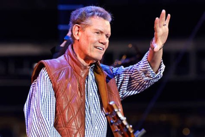 Watch A 19YearOld Randy Travis Make His TV Debut With A Jones