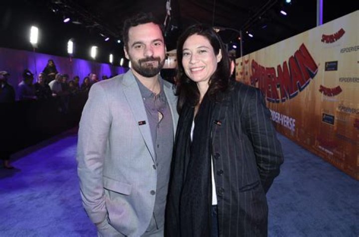 Who Is Erin Payne? Jake Johnson's Wife Is A Talented Artist