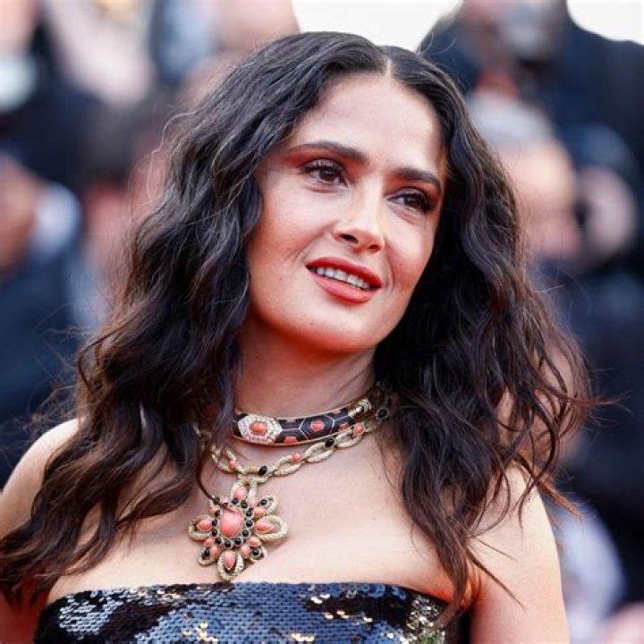 Who Is Salma Hayek's Husband FrançoisHenri Pinault? Chia Sẻ Kiến