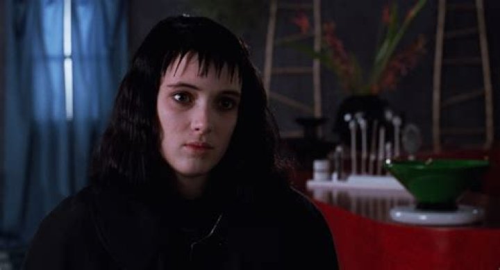 Winona Ryder Beetlejuice Dance